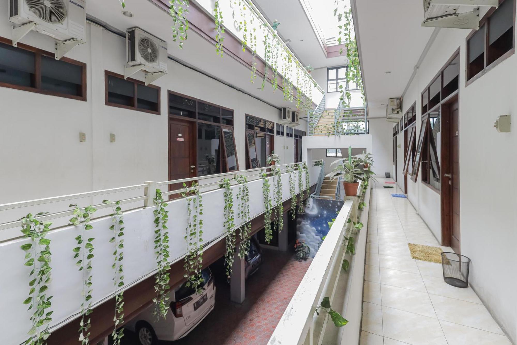 Reddoorz At Pondok Candra สุราบายา ภายนอก รูปภาพ