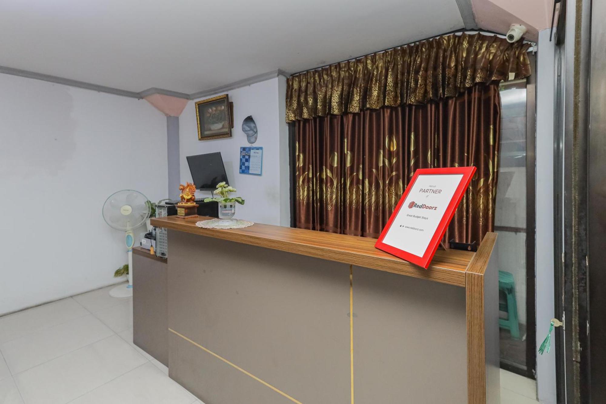 Reddoorz At Pondok Candra สุราบายา ภายนอก รูปภาพ