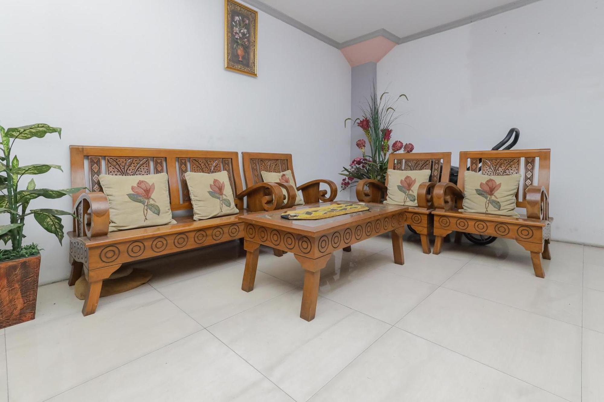 Reddoorz At Pondok Candra สุราบายา ภายนอก รูปภาพ